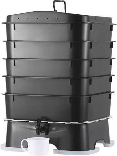 Tray vermicomposting bin food - vermicomposting,